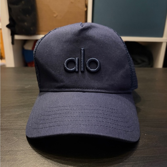 ALO District Trucker Hat - Picture 2 of 4